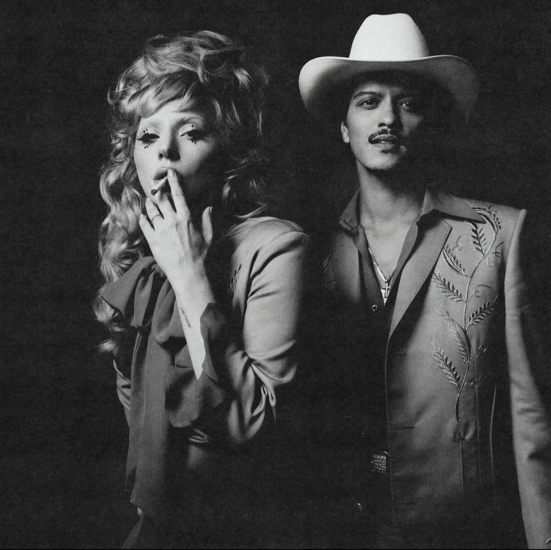 Lady Gaga y Bruno Mars lanzan ‘Die With A Smile’ en su versión de directo en Las Vegas y María Becerra reacciona